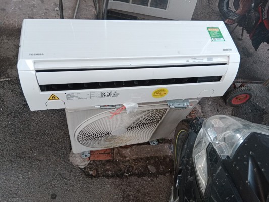 Máy lạnh cũ Toshiba 1HP inverter giá rẻ mới về